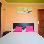 Bonita Casa Suit en Porto Colom con Piscina, AC, Wifi y Netflix