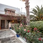 Bonita Casa Suit en Porto Colom con Piscina, AC, Wifi y Netflix