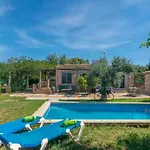 Villa With Private Pool In Llucmajor