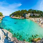 Seafront Apartment, 200M From Beach