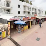 Neighbours Apartments
