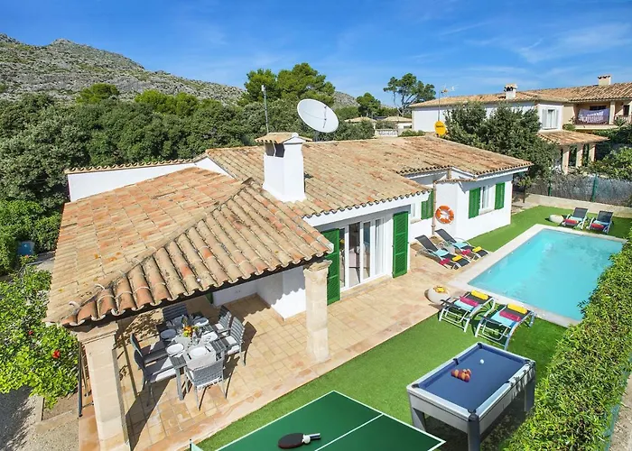 Villa Peyro by Villa Plus