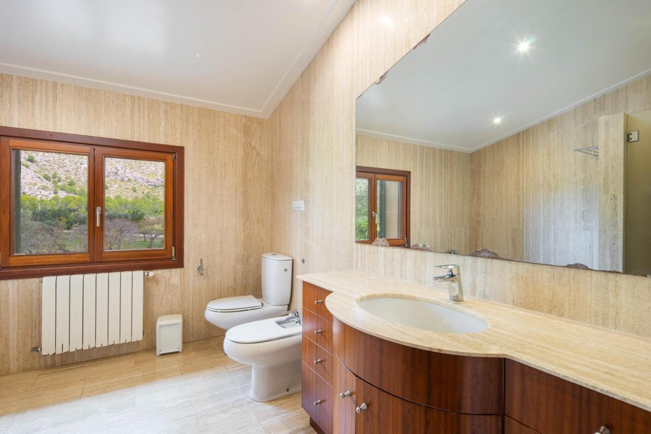 Les Oliveres Antonia By Sunvillas Mallorca Villa Port de Pollenca