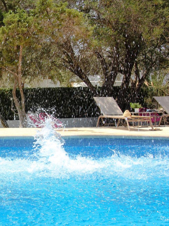 Niu D'aus Apartahotel 3*