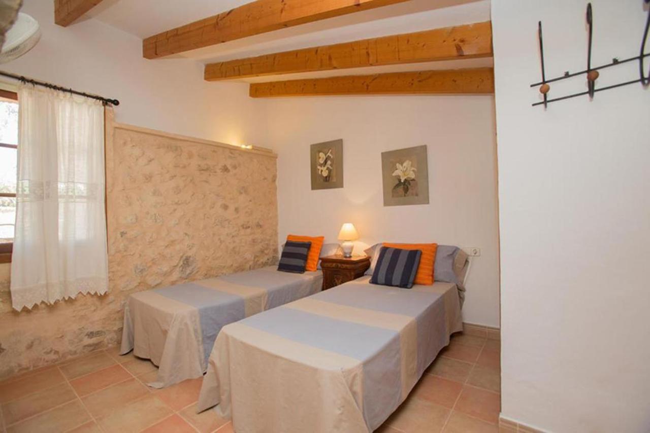 Farm stay Es Pla De Llodra *