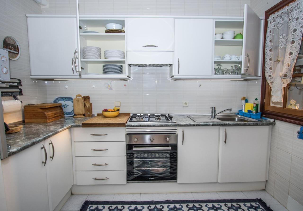 Villa Bonita Casa En Porto Colom Con Piscina, Ac, Wifi Y Netflix *
