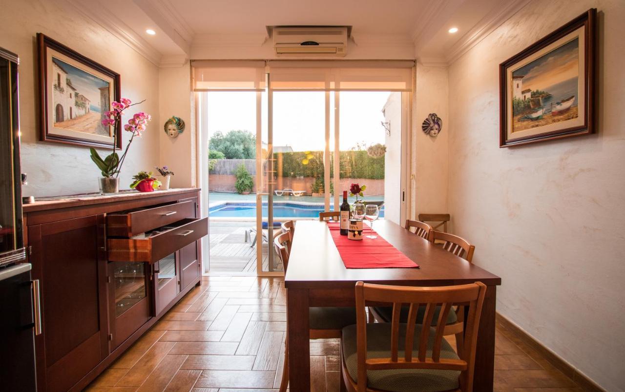Villa Bonita Casa En Porto Colom Con Piscina, Ac, Wifi Y Netflix Portocolom (Mallorca)