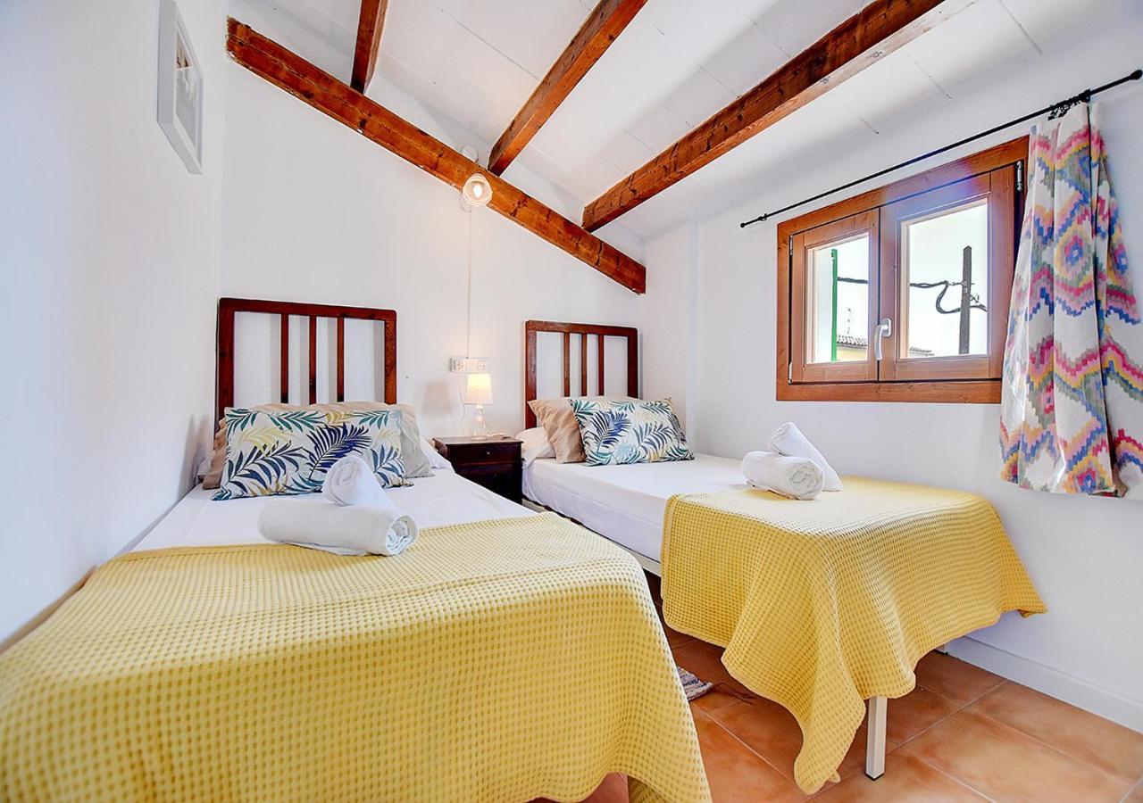 Alvaro Oliver House