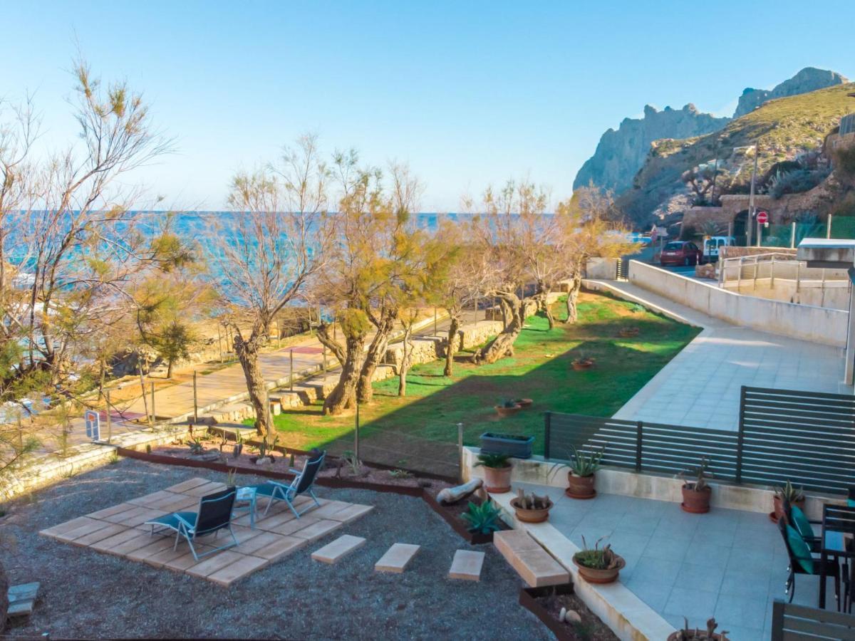 Penyasegat Sea Views By Interhome