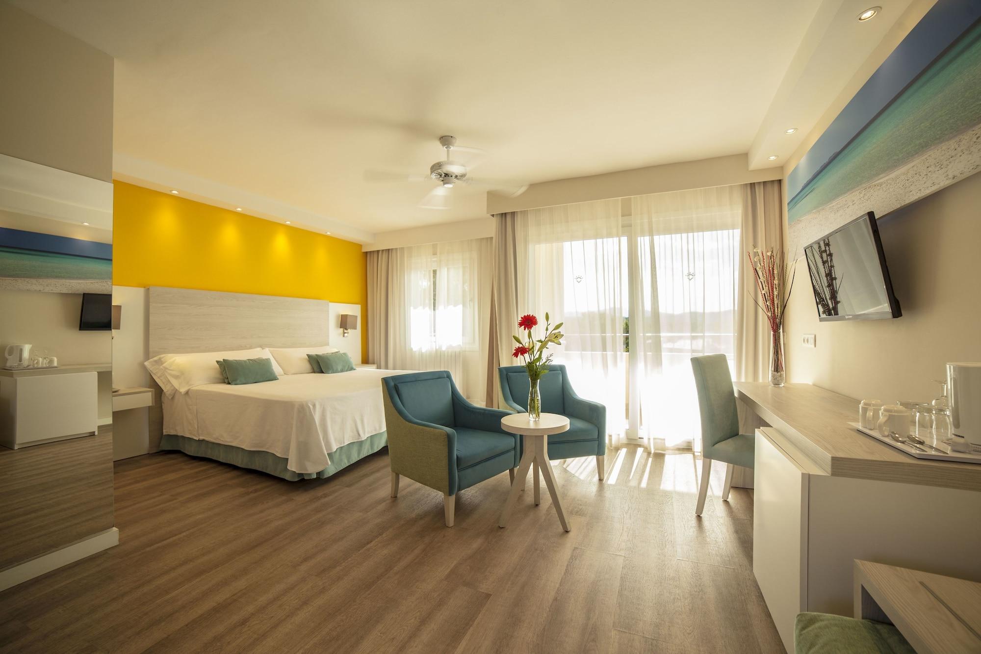 Valentin Paguera Hotel
