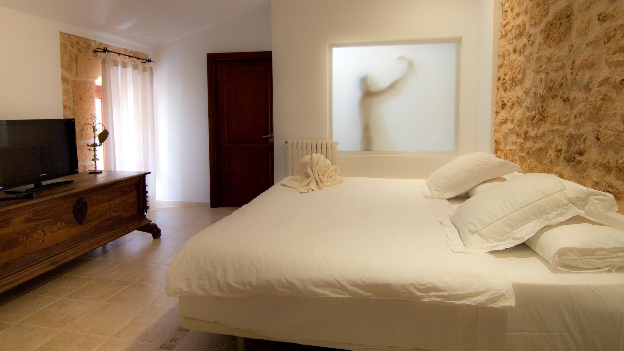 By Eurotels Hotel