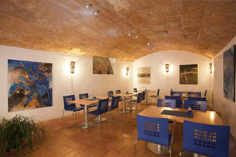 Petit - Turismo De Interior