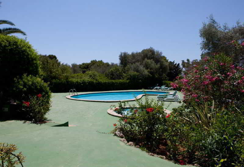 Niu D'aus Apartahotel
