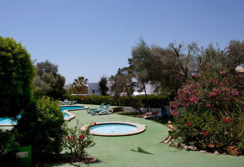 Niu D'aus Apartahotel 3*