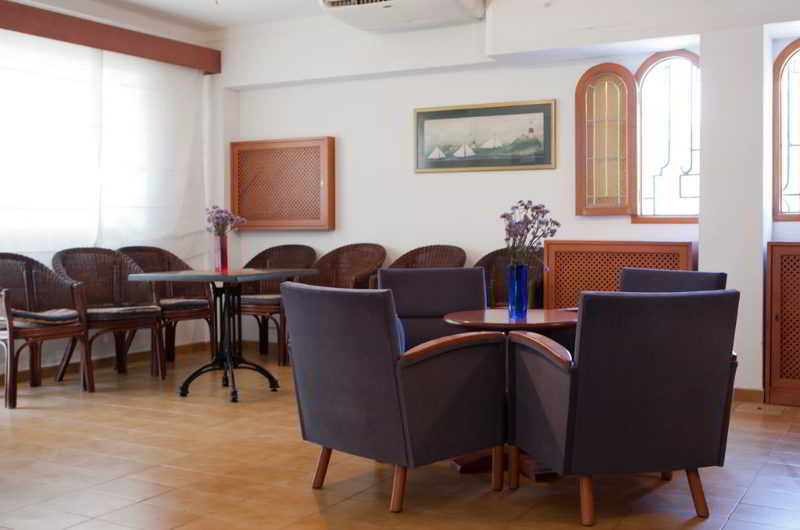 Apartahotel Niu D'aus Portopetro