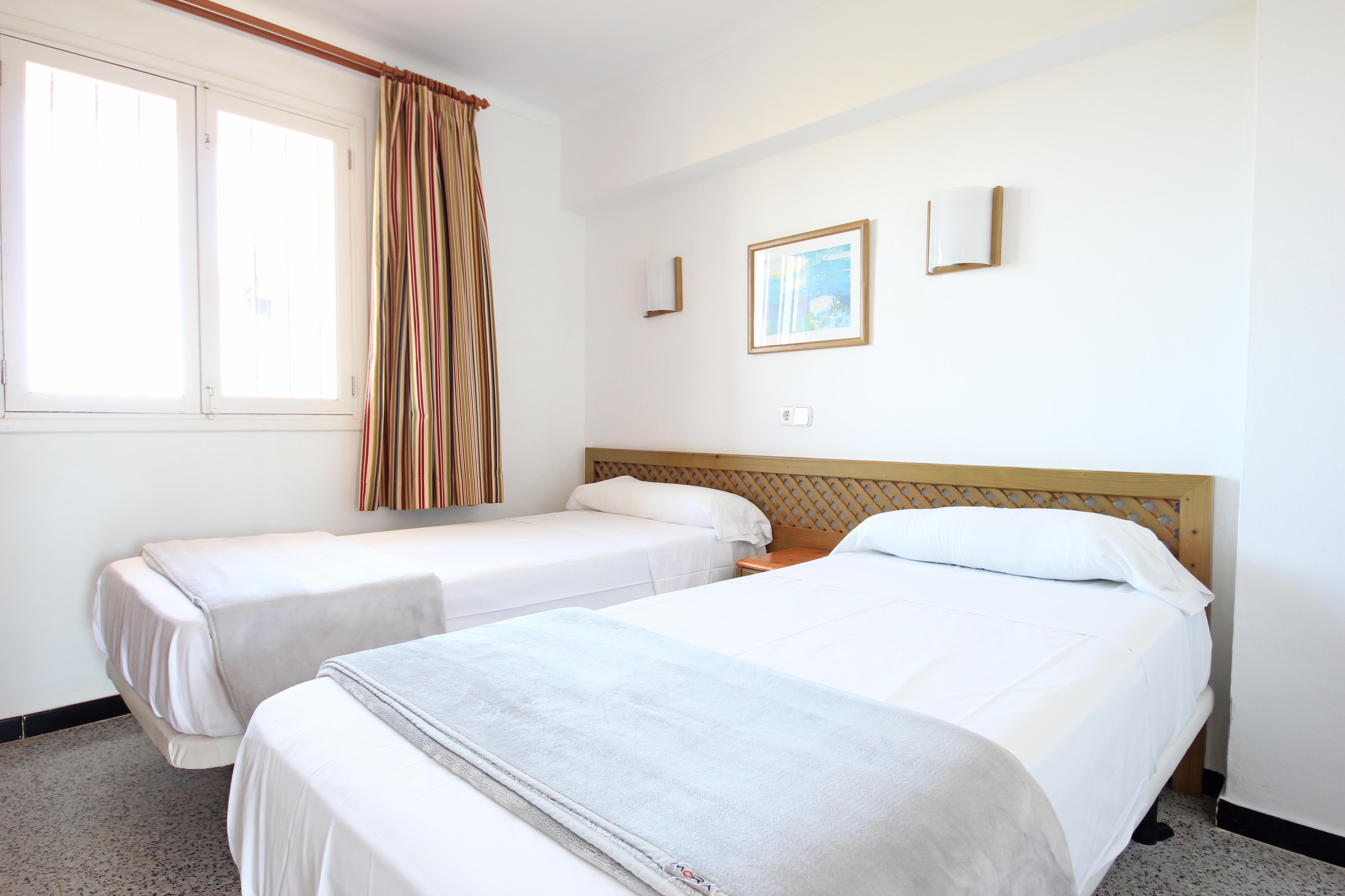 Apartahotel Niu D'aus 3*