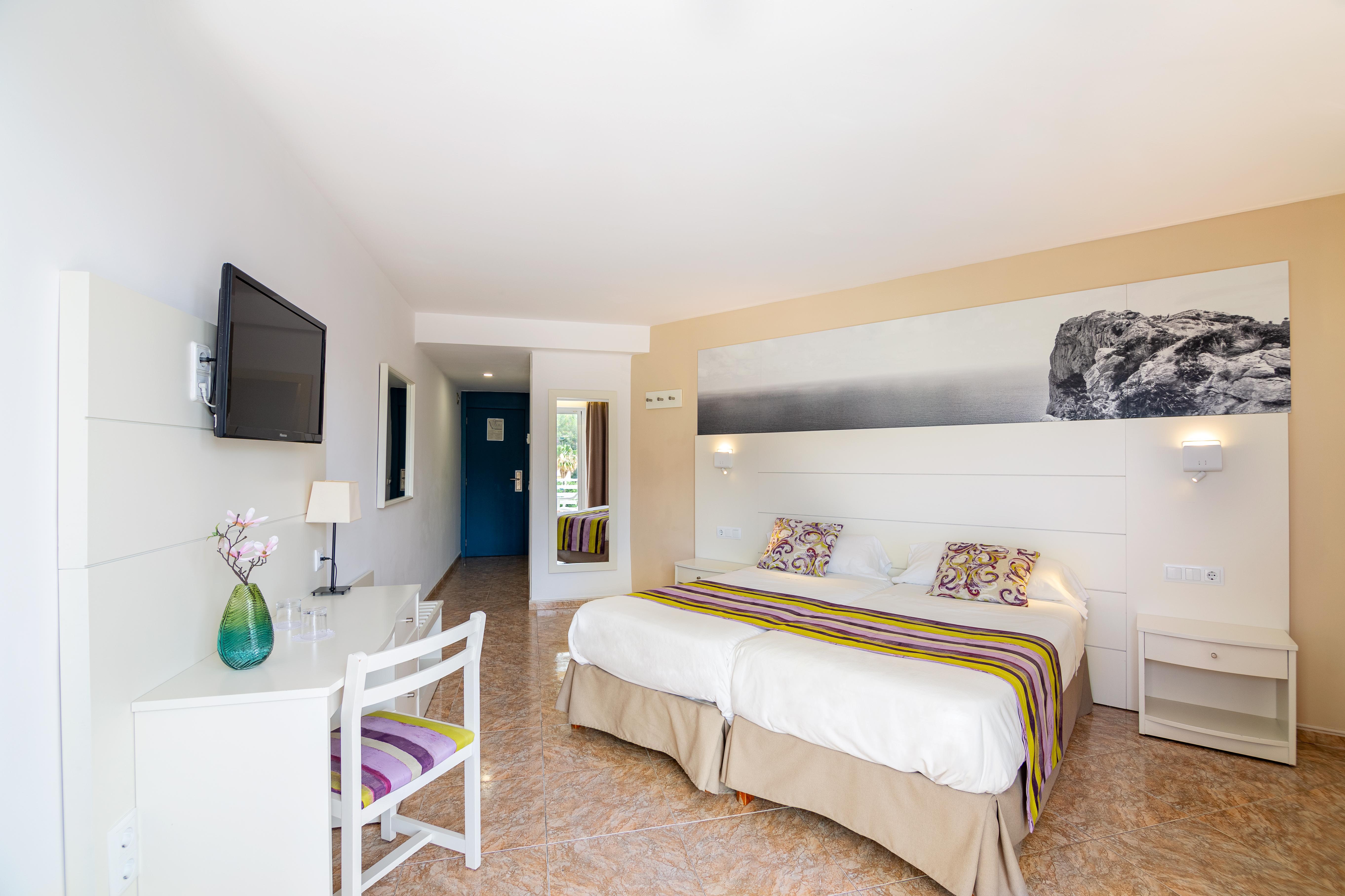 Venecia Paguera Hotel