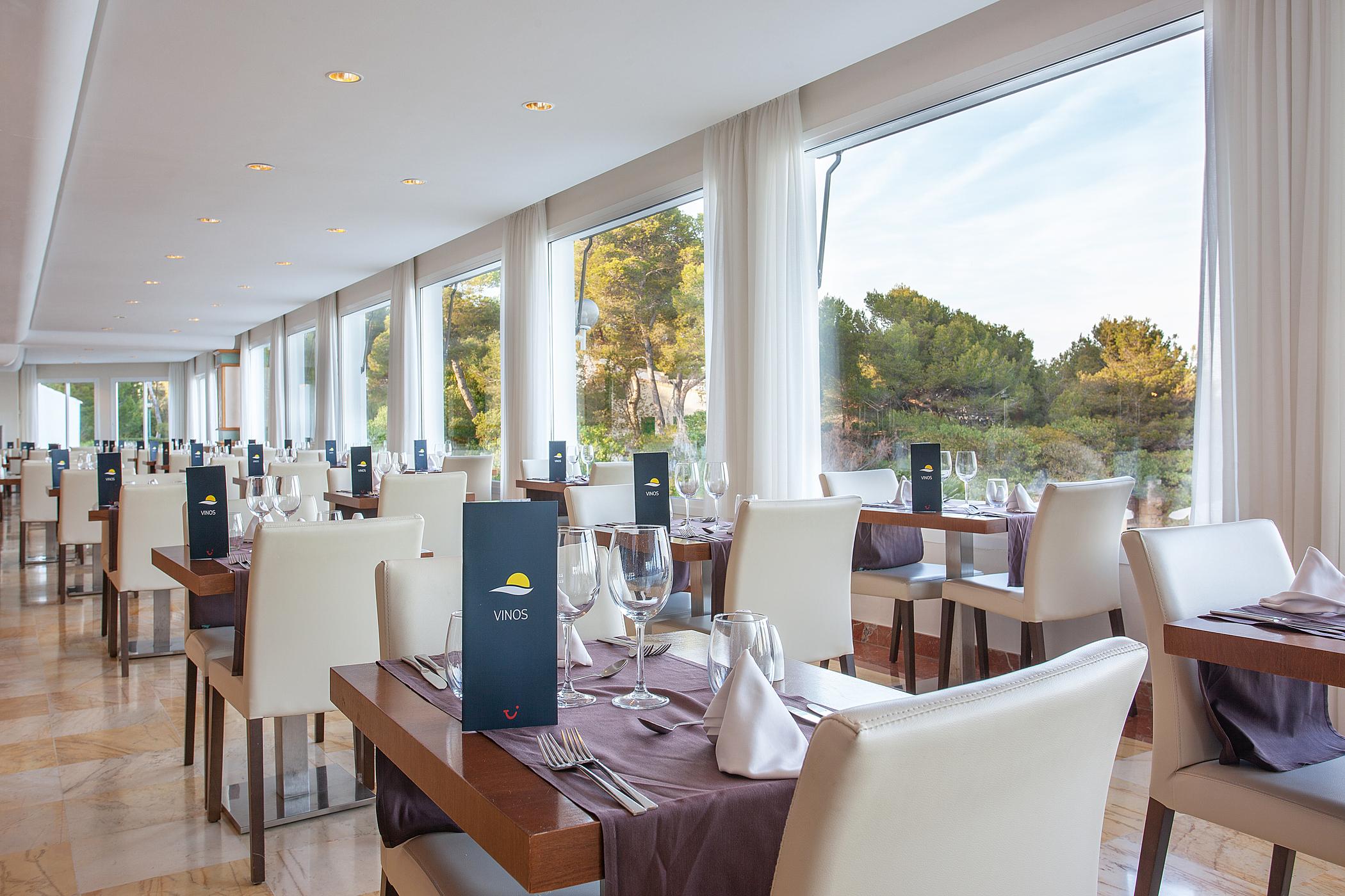 Grupotel Aguait & - Adults Only