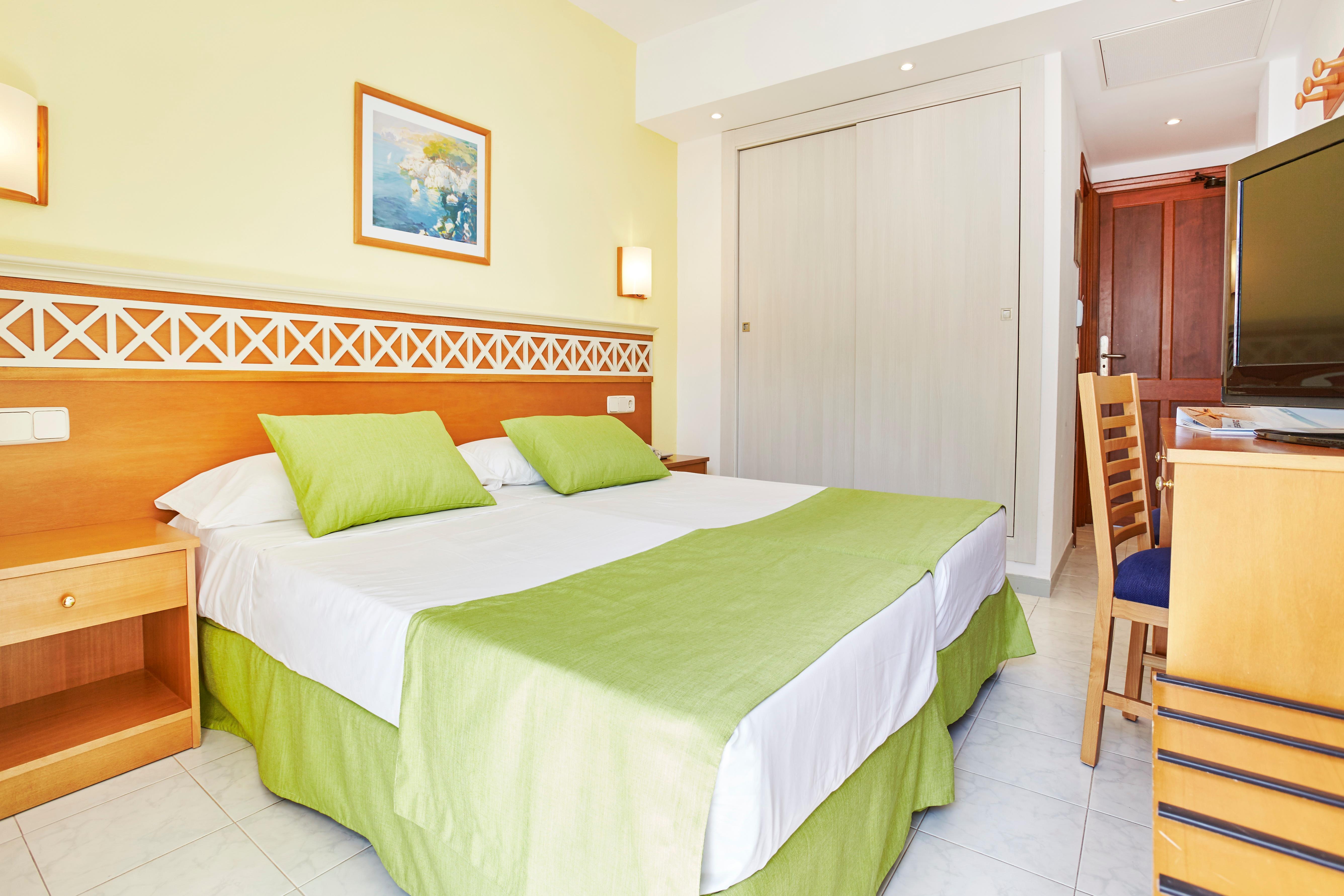 Hotel Universal Bikini 3*