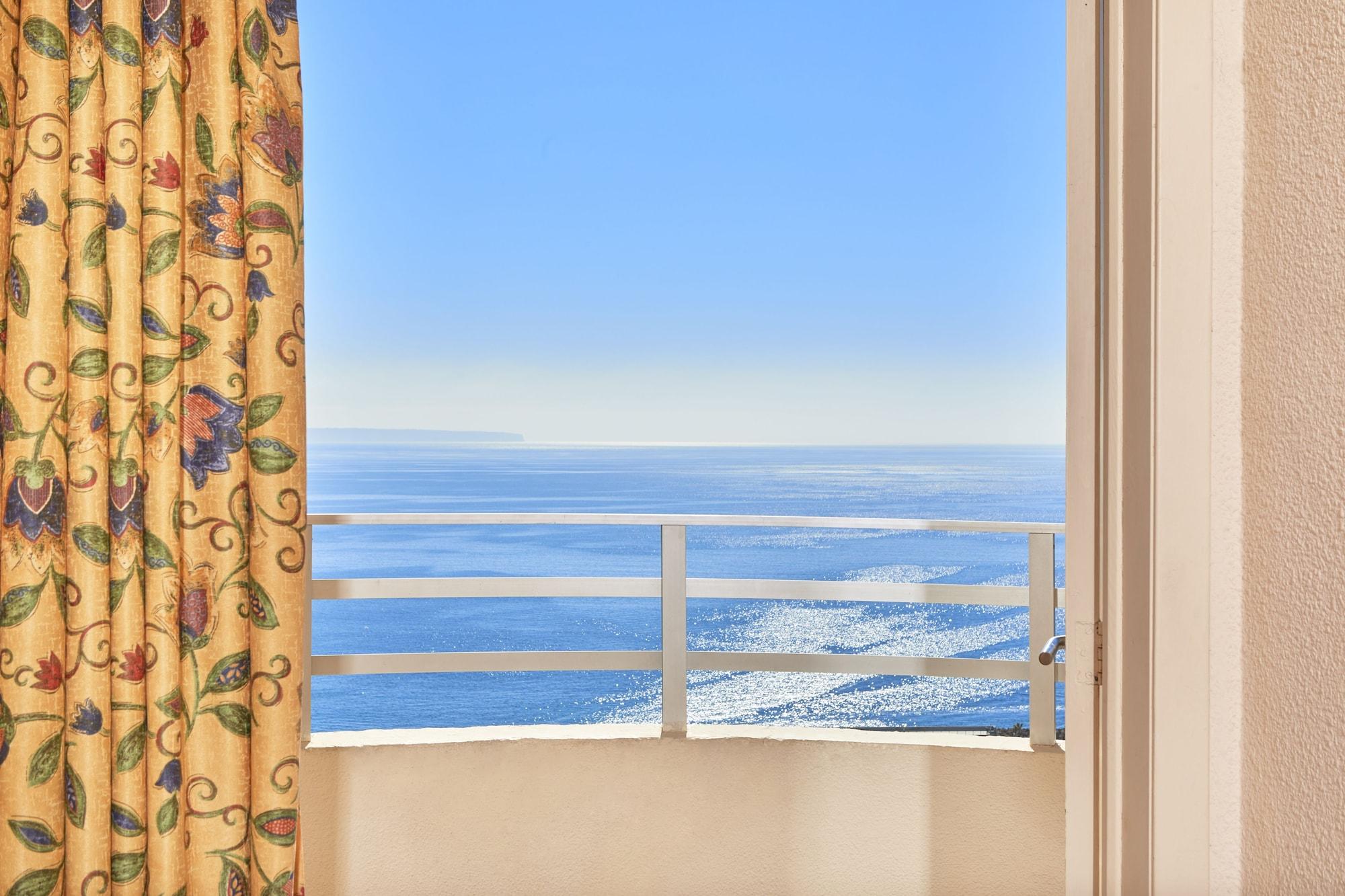 Mll Blue Bay Hotel