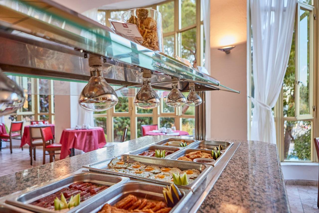 Mll Blue Bay Hotel 3*