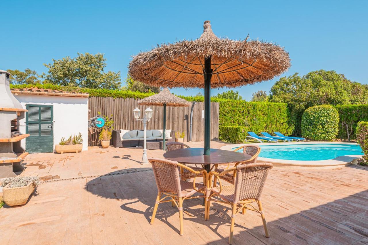 Boy Villa Pollensa