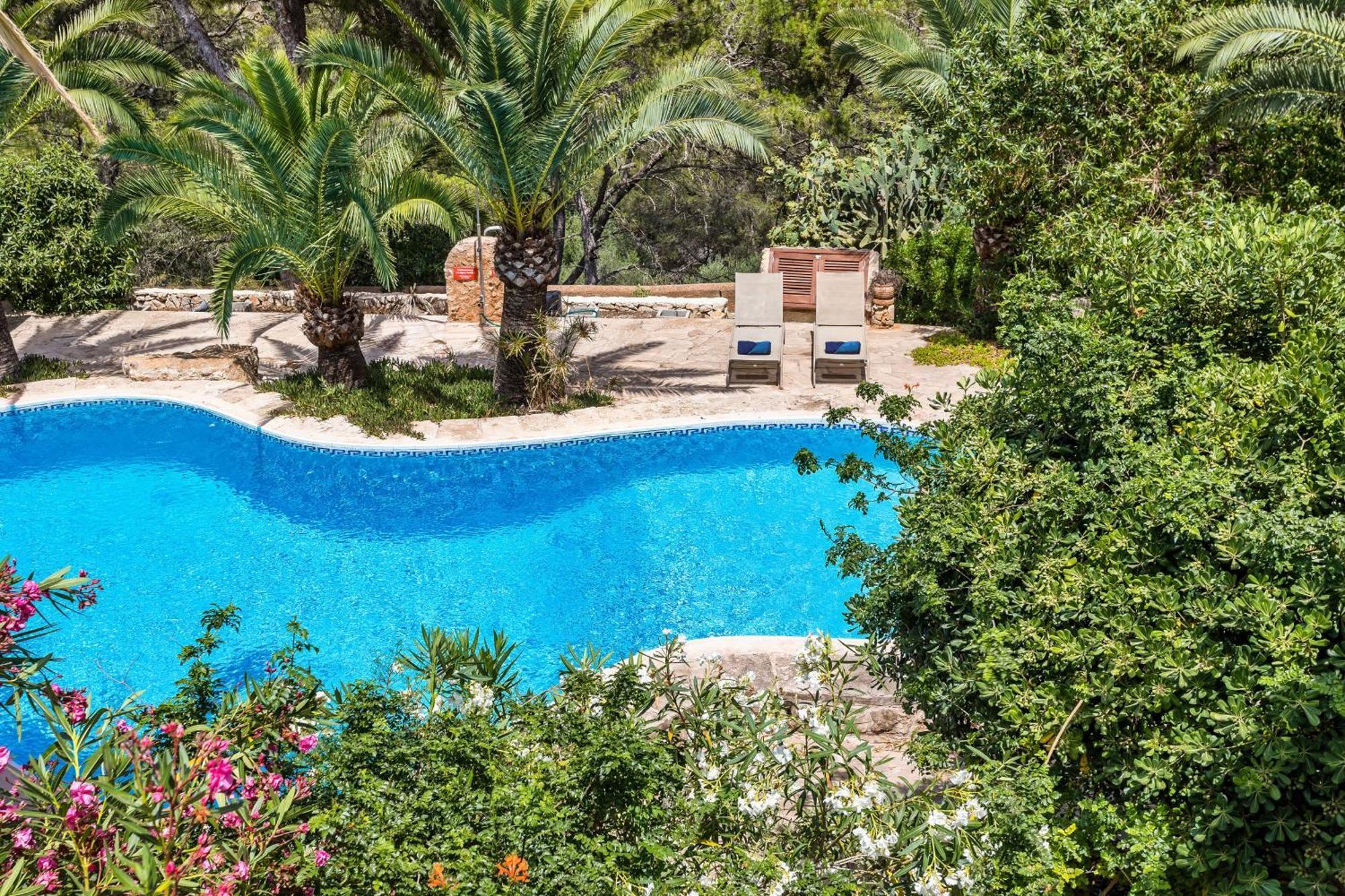 Oasis Cala With Shared Pool Apartment