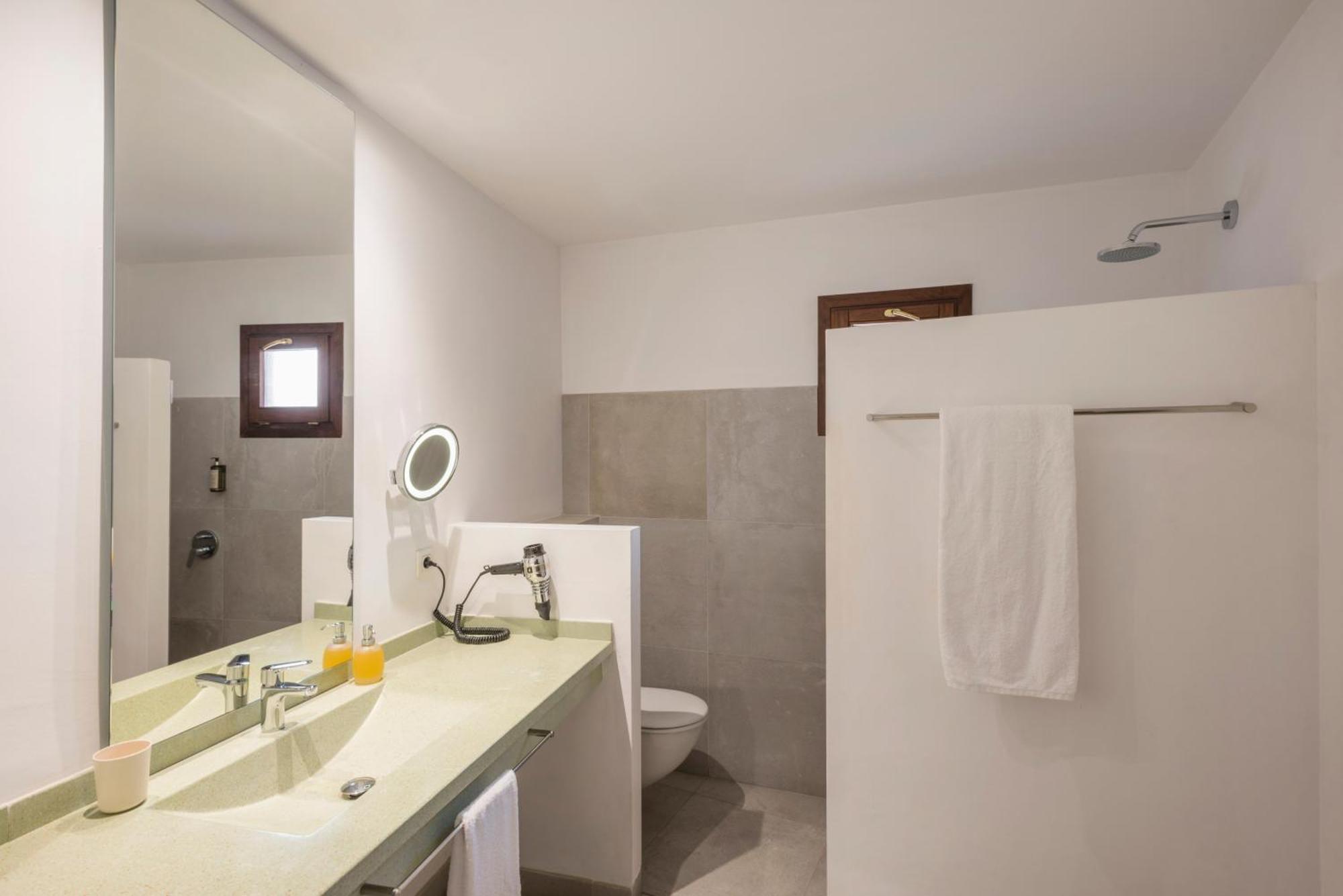 Hotel Palau Sa Font 4*