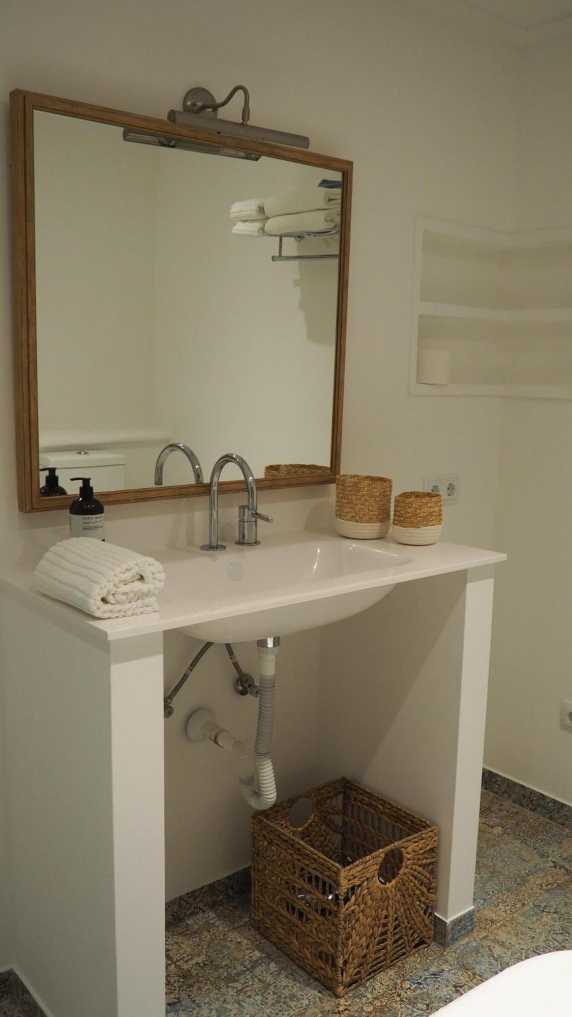 - Romantische Mit Pool Villa *