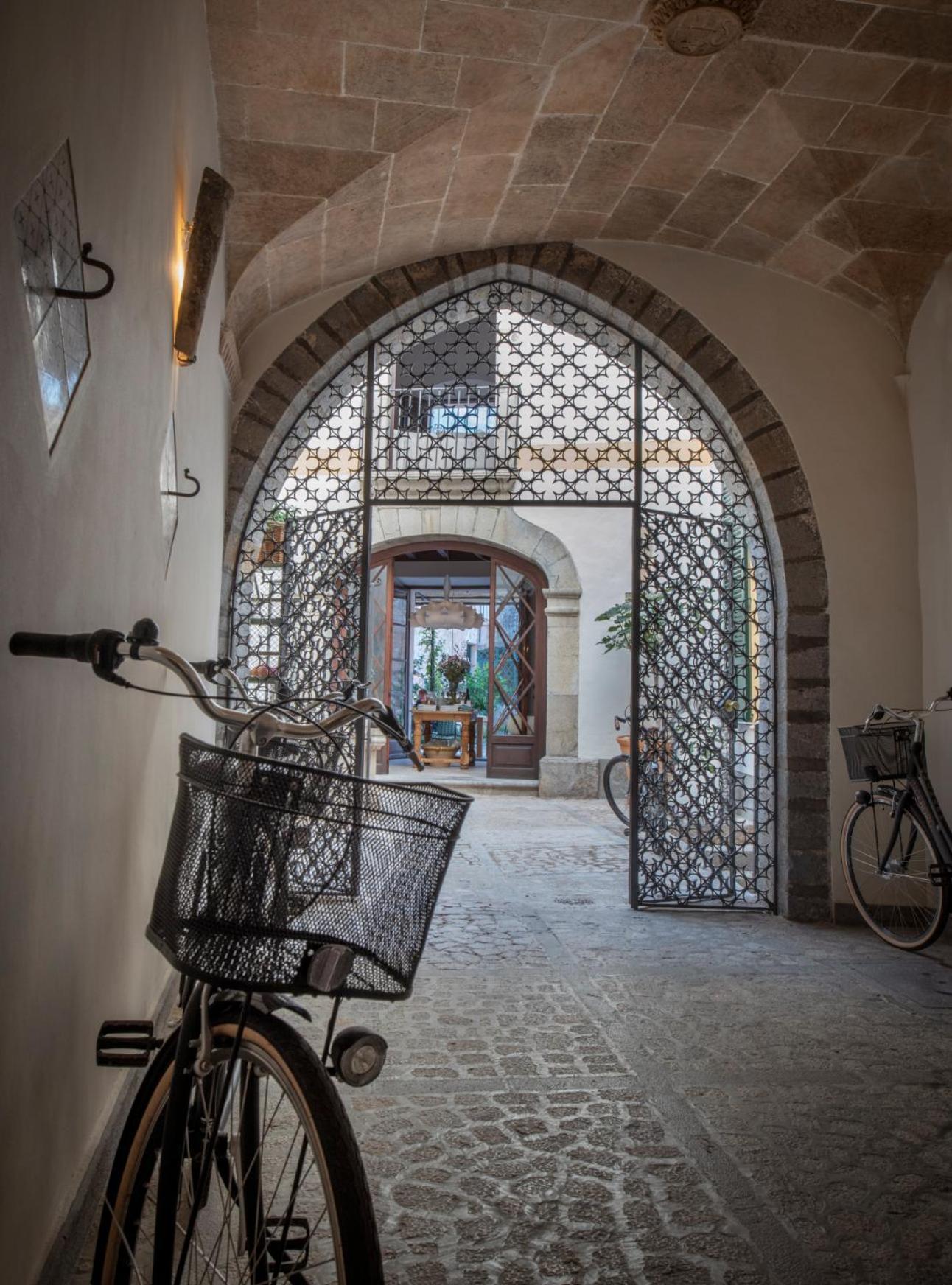 Villa Ingeborg A Town House With Privat Kitchen Team! Soller