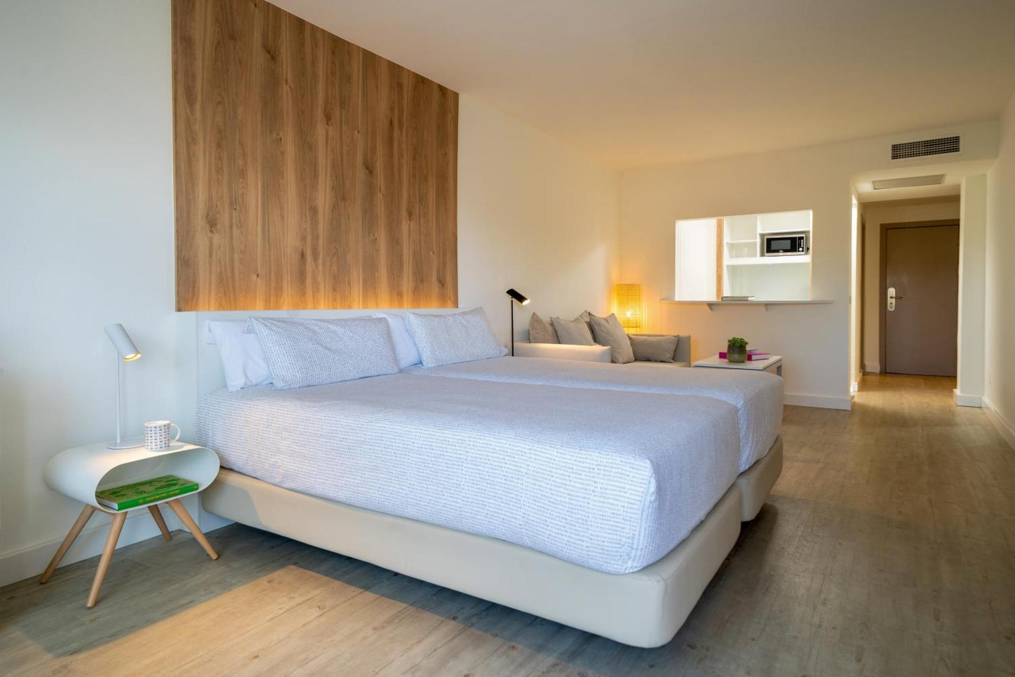 Innside By Melia Wave Calvia Hotel