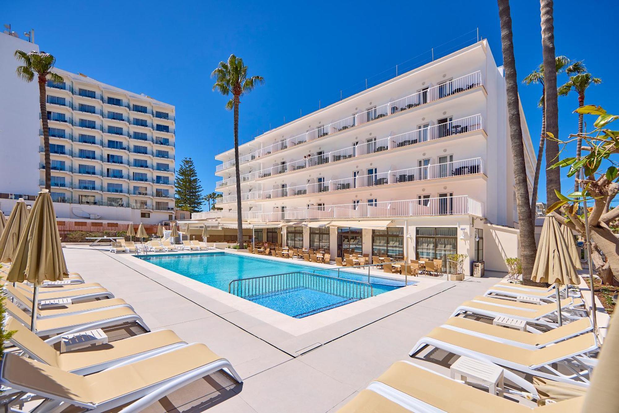 Universal Bikini Hotel