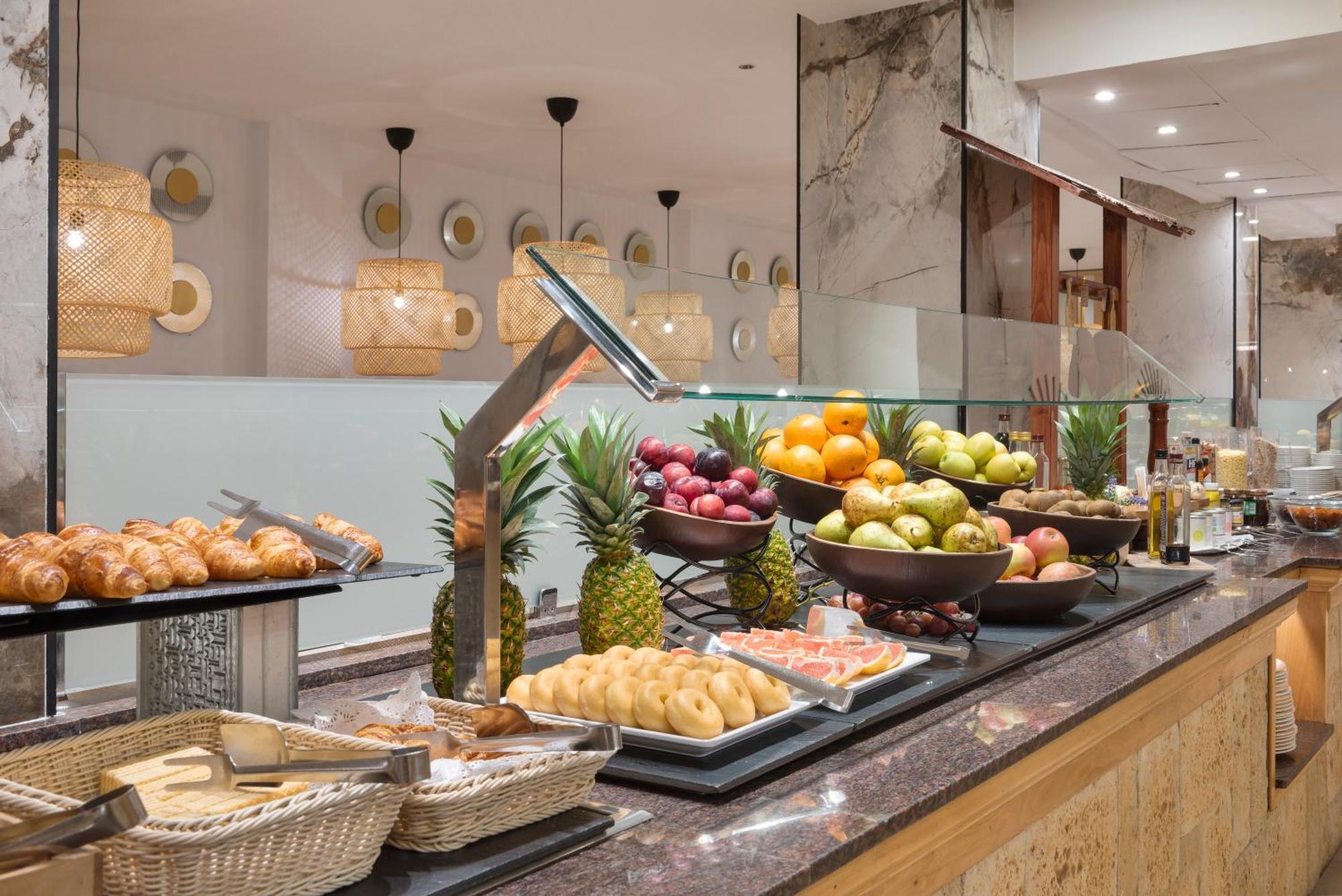 Valentin Paguera Hotel