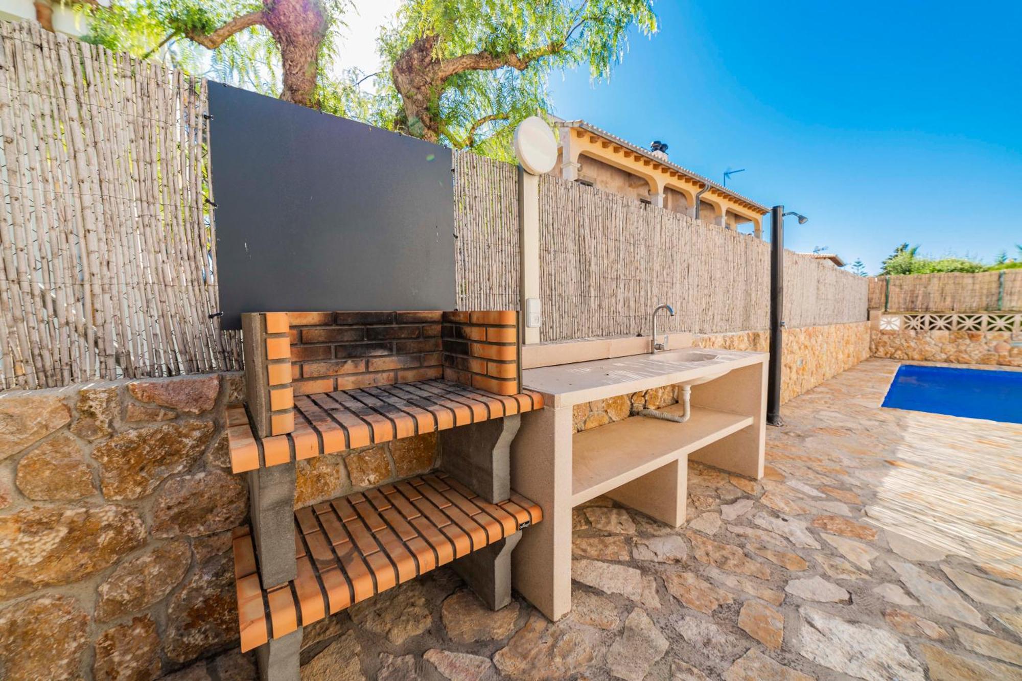 New Benestar, Pool And Platja De