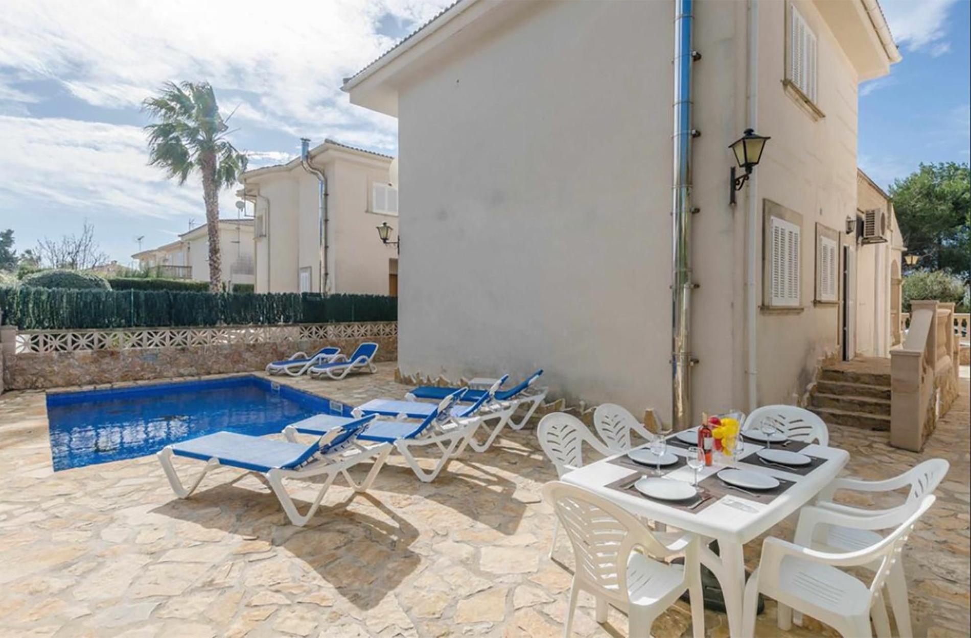 New Benestar, Pool And Platja De Villa
