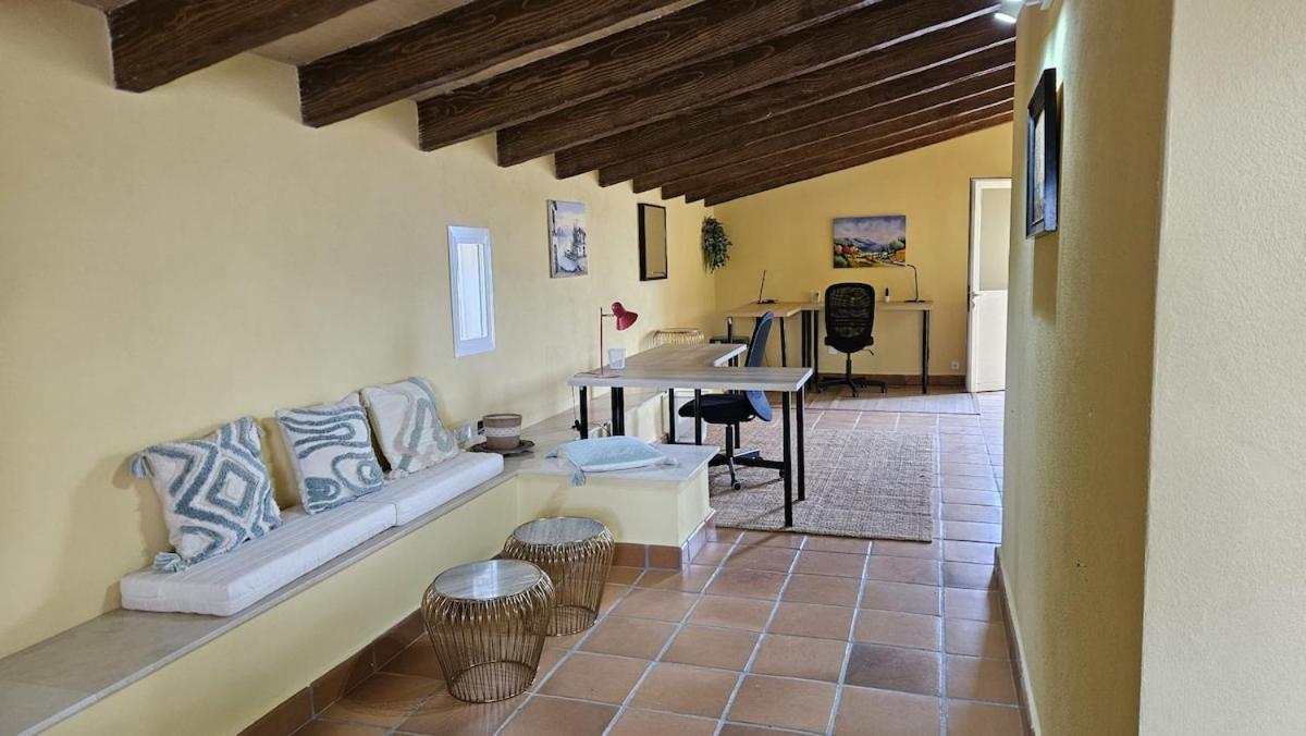 Villa Refugio Spacious Pool Bbq Area And Office