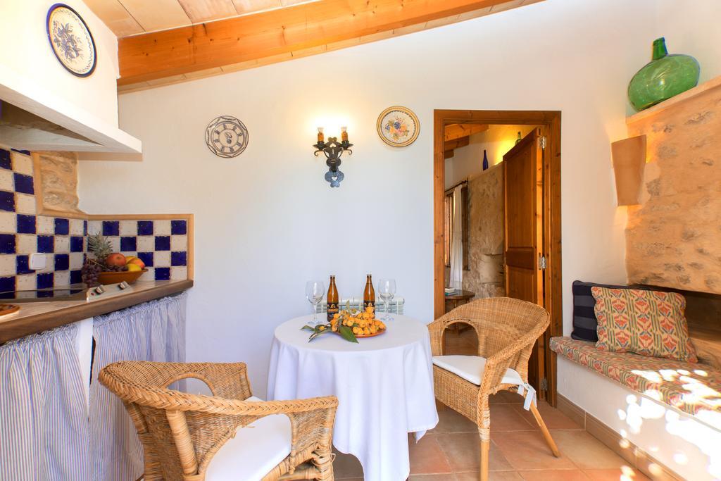Farm stay Es Pla De Llodra