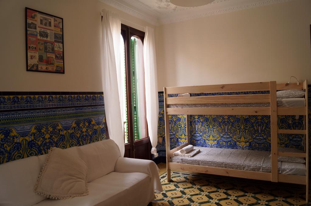 Pura Vida - Juvenil Hostal Palma de Mallorca