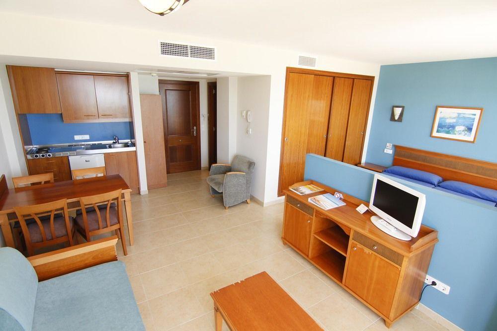 Universal Bikini Hotel 3*