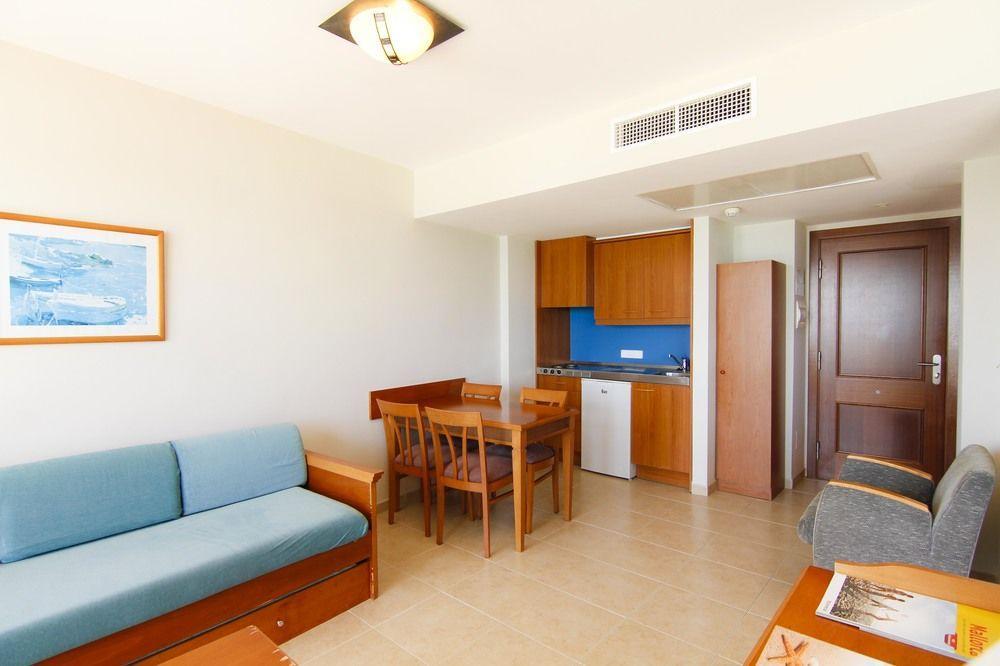 Universal Bikini Hotel Cala Millor (Mallorca)