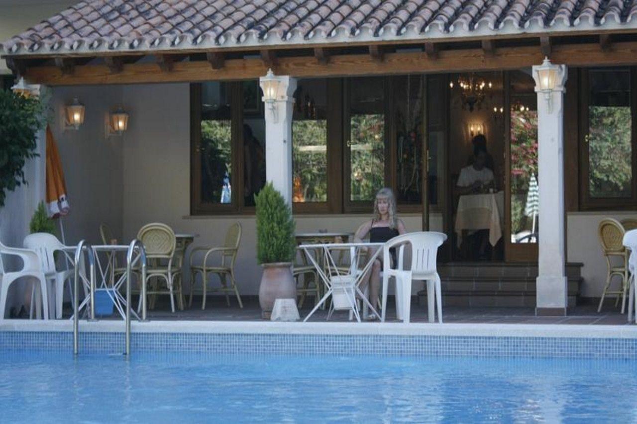 Gaya Hotel 3*