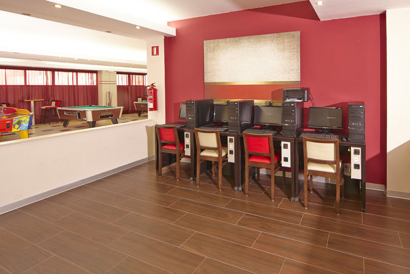Mll Caribbean Bay Hotel