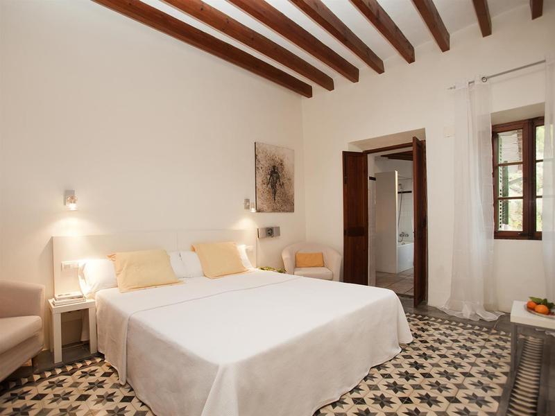 Petit - Turismo De Interior 3*