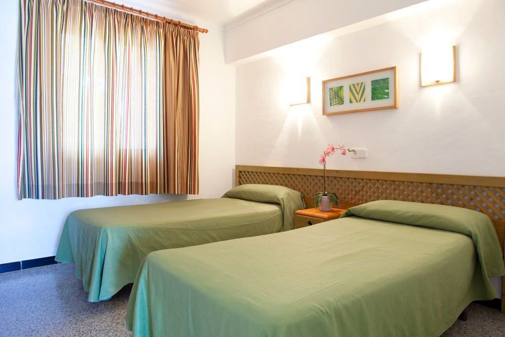 Apartahotel Niu D'aus 3*