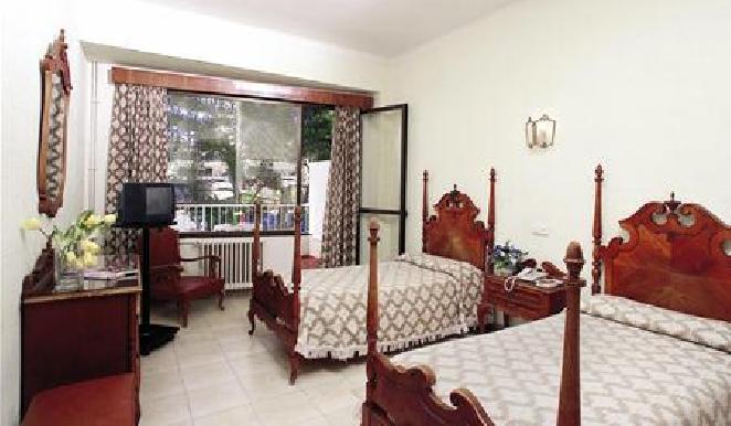 Gaya Hotel