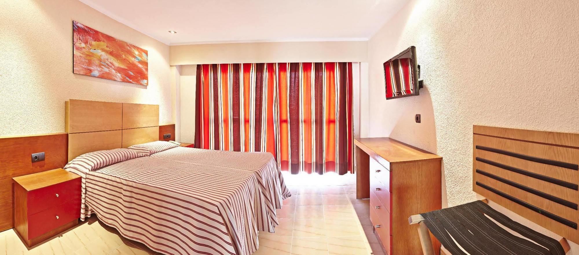 Mll Caribbean Bay Hotel