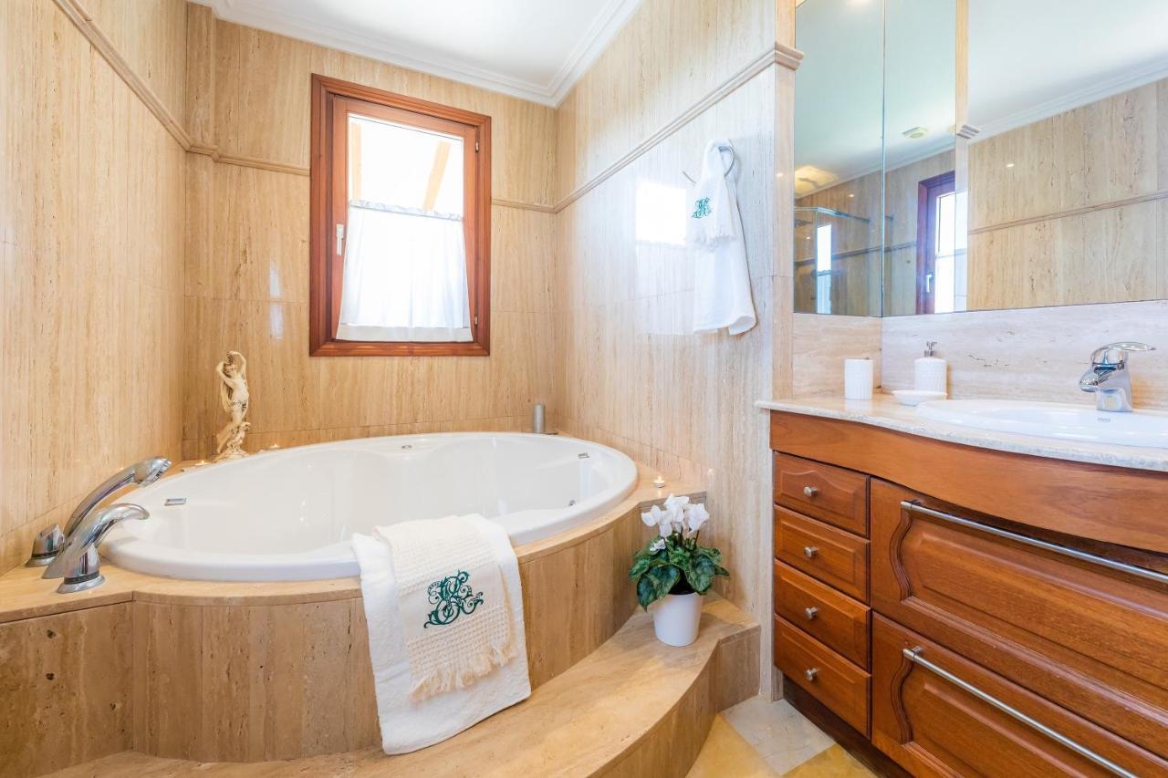 Llum Villa *