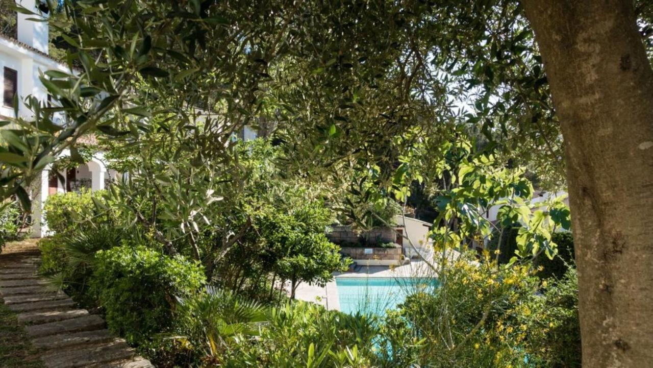 Villa Botana 3