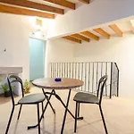 Embat - Hostel
