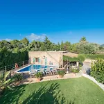 Villa Can Pau, pool&garden close to the beach